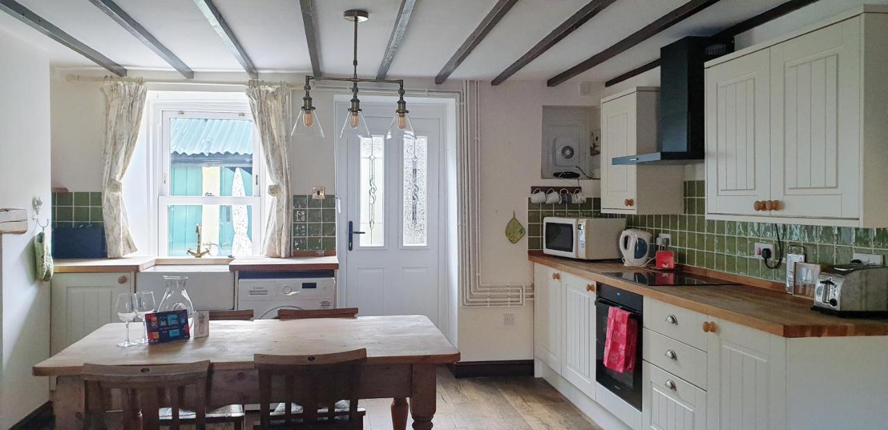 Attenborough Cottage - 2 Bedroom Cottage Tredegar Buitenkant foto