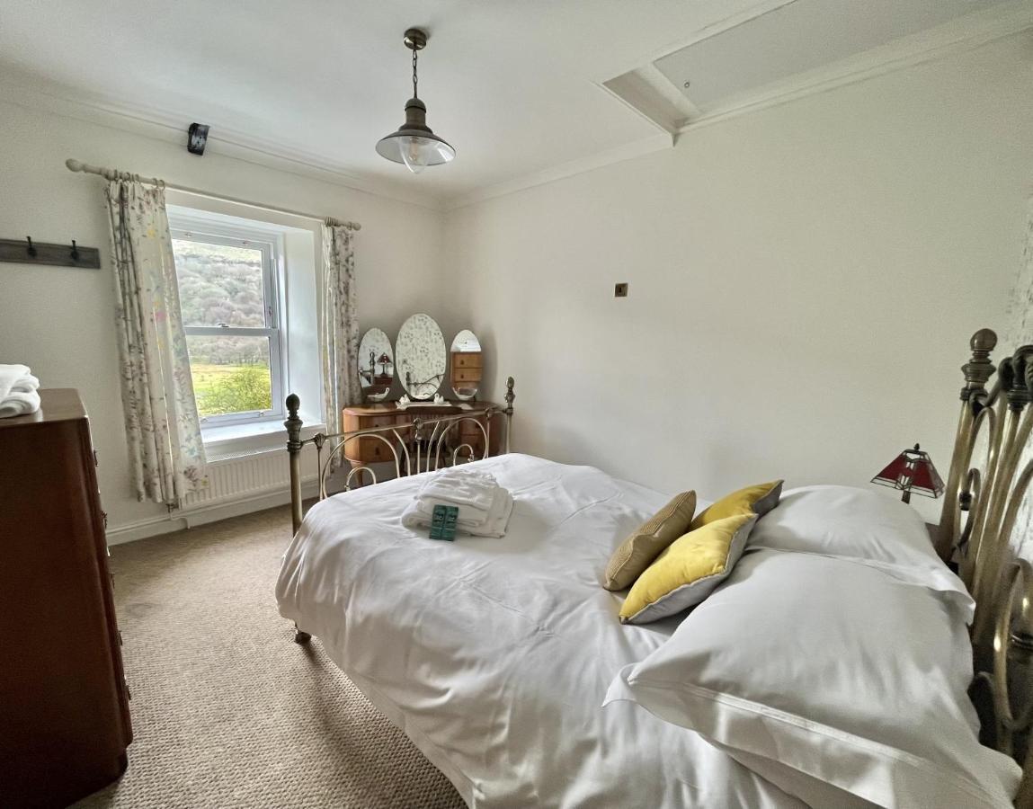 Attenborough Cottage - 2 Bedroom Cottage Tredegar Buitenkant foto