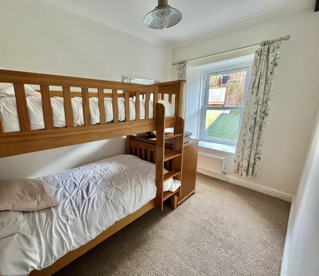 Attenborough Cottage - 2 Bedroom Cottage Tredegar Buitenkant foto